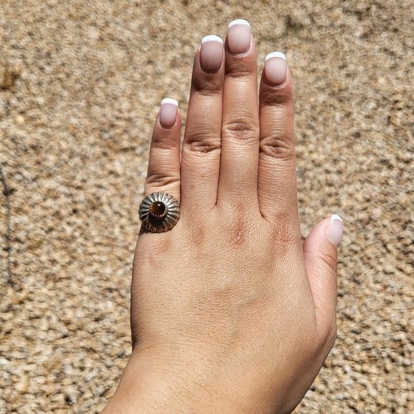 Vintage Navajo Tiger's Eye Concho Style Small Silver‎ Ring Handmade Jewelry - Picture 7 of 9